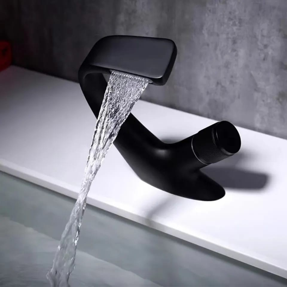 BM612 Basin Mixer / 6 Inch