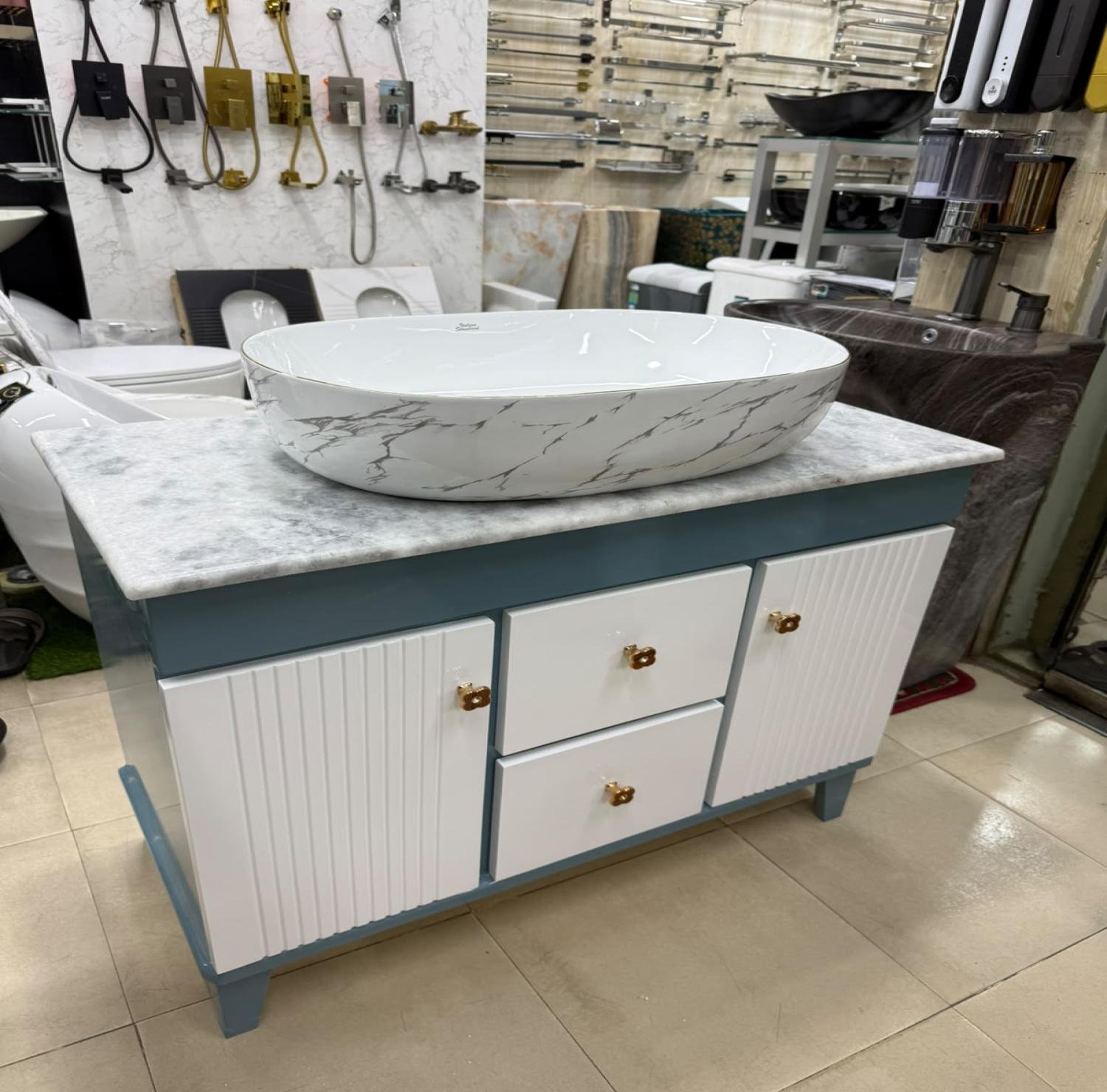 cabinet basin
