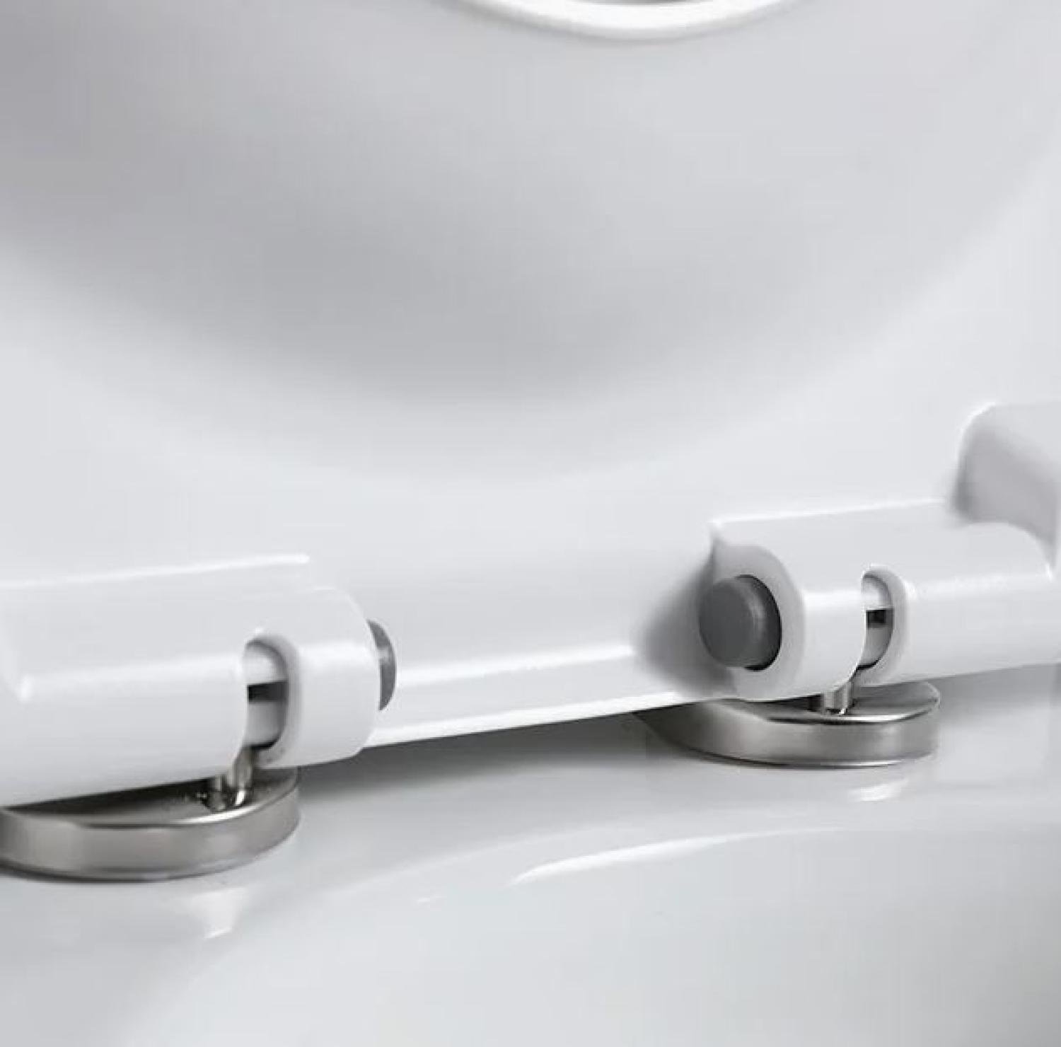 Tornado jet flush commode, commode